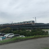 しゅうでんはやいよ はちこうせん 多摩かるた